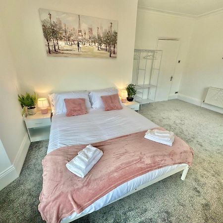 Chic Apartment In Central Bournemouth With Parking 外观 照片